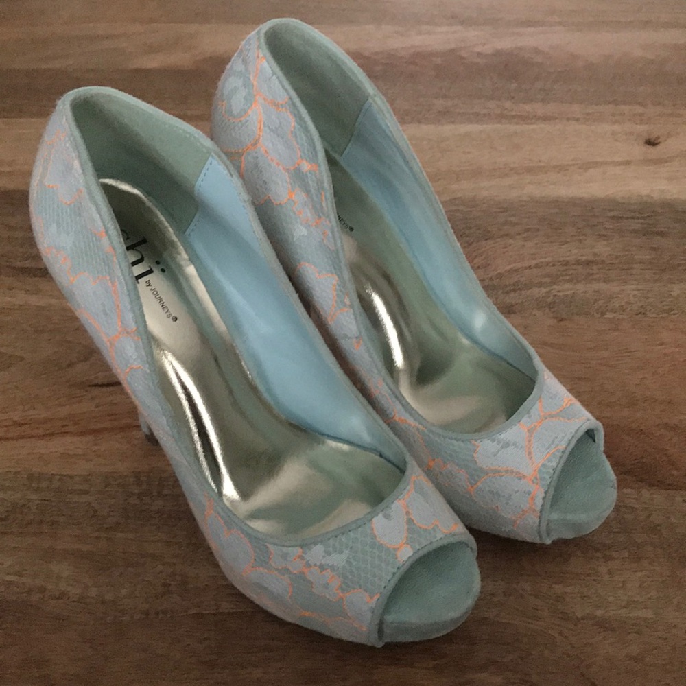 Never Worn! High-Backed Lace Platform Heels